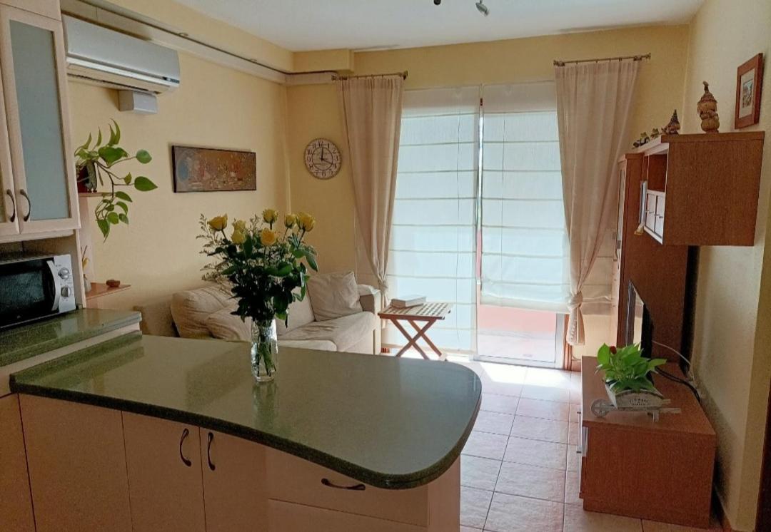 Apartamento En La Mejor Zona De Santa Cruz Apartment Bagian luar foto